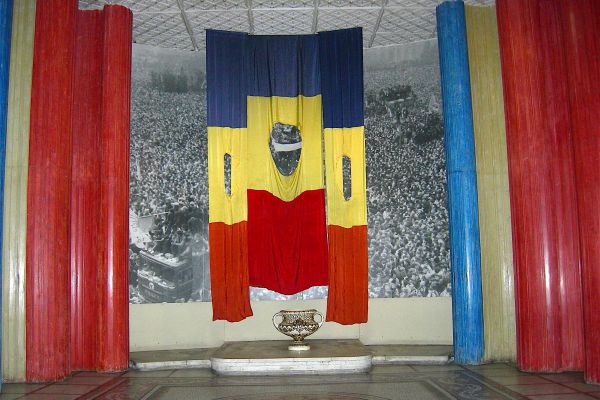 empty-romanian-flags06D51D08-2D0D-95A2-39C1-040F1C29A4CC.jpg